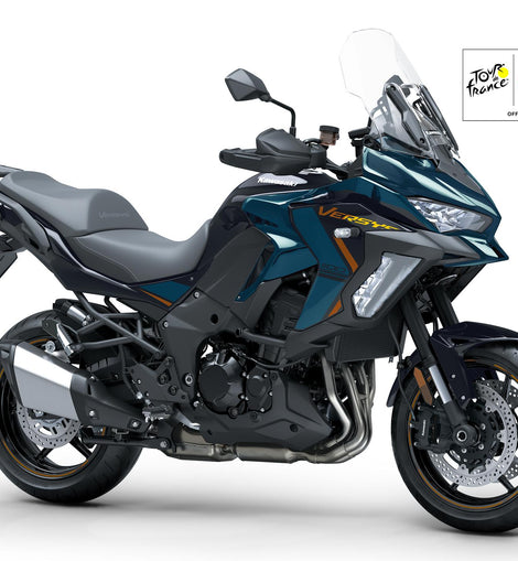Kawasaki Versys 1100 S 2026 azul profundo, vista frontal derecha