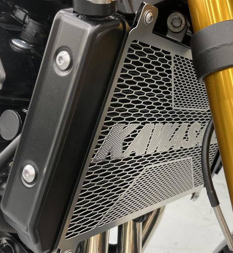 Protector de Radiador Kawasaki Z900RS/SE (999941670) | MOTOBIKE RIOJA